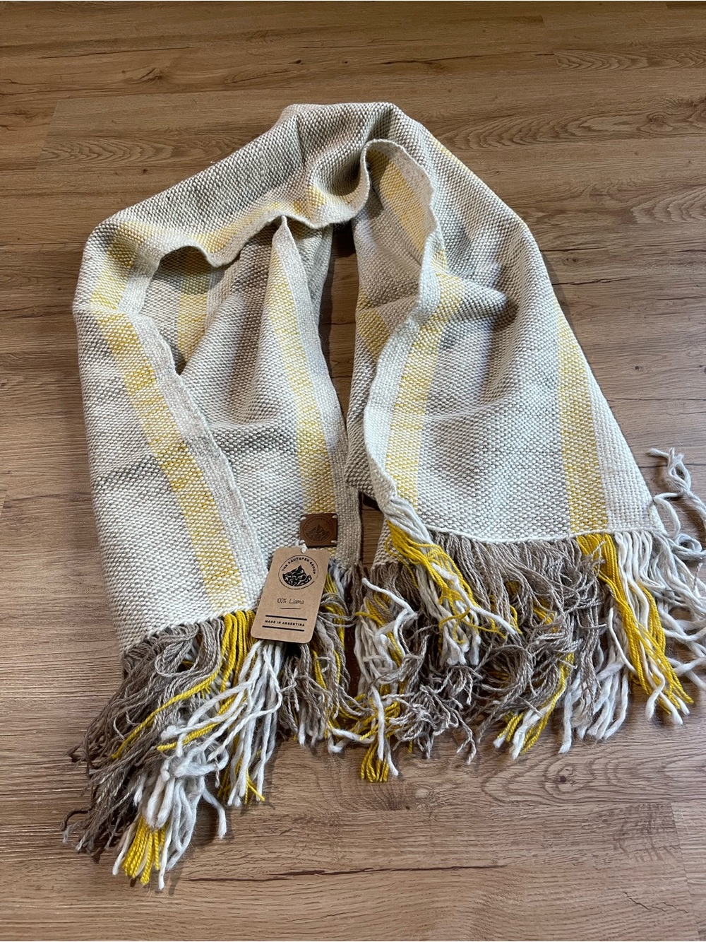 NWT The Kautapen Group 100% Llama Scarf
